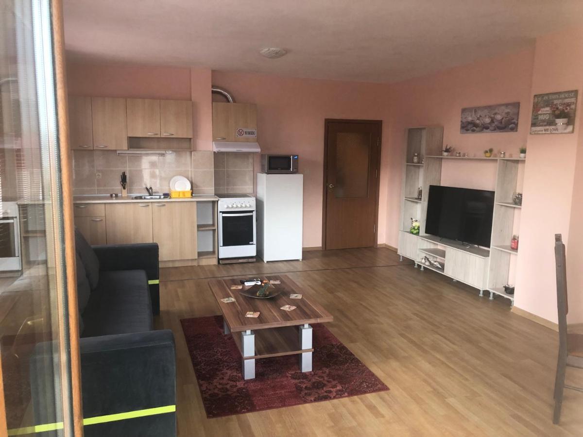 The View Apartment Варна Екстериор снимка