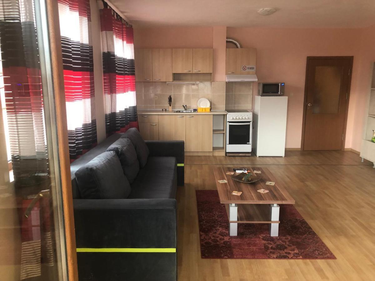 The View Apartment Варна Екстериор снимка